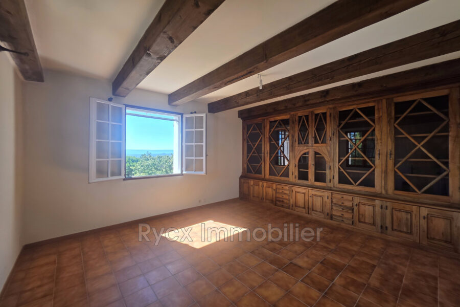 Maison à vendre à Saint-Saturnin-lès-Apt — Vue montagne — photo 5