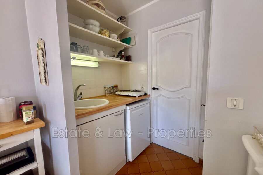Appartement à vendre à Sainte-Maxime — Vue sur la ville — photo 6
