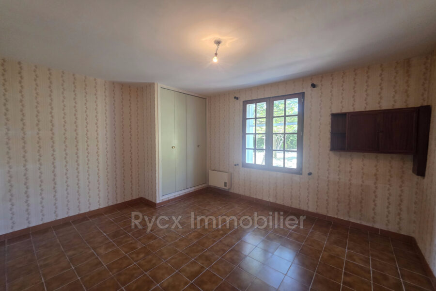 Maison à vendre à Saint-Saturnin-lès-Apt — Vue montagne — photo 14