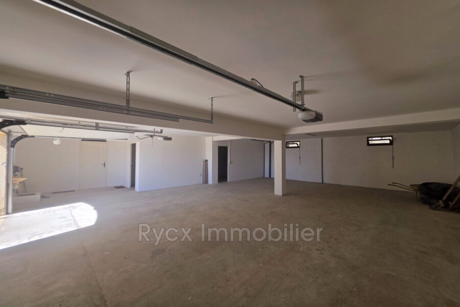 Maison à vendre à Saint-Saturnin-lès-Apt — Vue montagne — photo 16