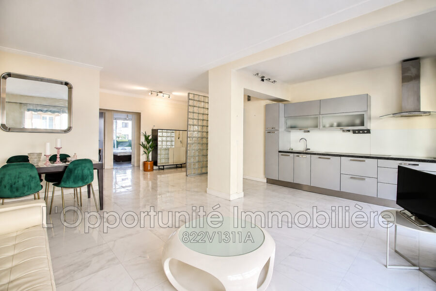 Appartement à vendre à Nice — Vue sur la ville — photo 3