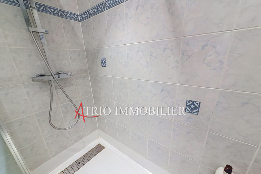 Appartement à vendre à Cagnes-sur-Mer — Vue mer — photo 13