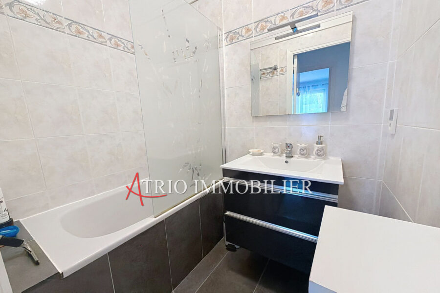 Appartement à vendre à Cagnes-sur-Mer — Vue mer — photo 14