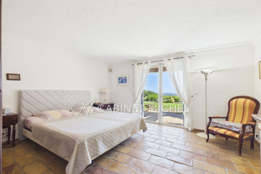 Maison à vendre à Le Rouret — Vue mer — photo 18