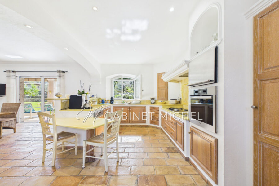 Maison à vendre à Le Rouret — Vue mer — photo 16
