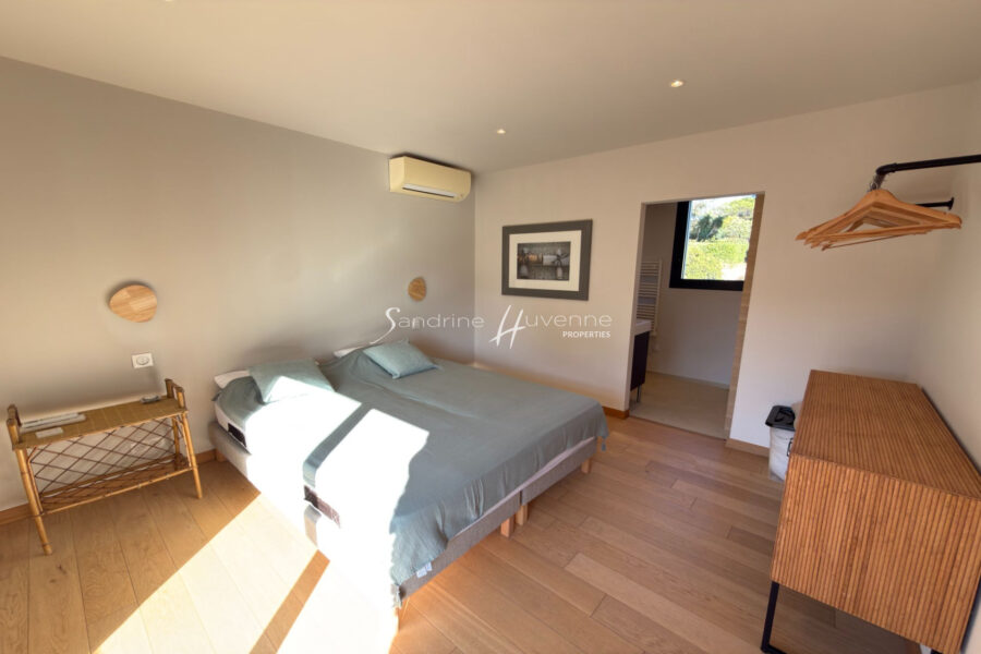 Maison à vendre à La Croix-Valmer — Vue mer — photo 19