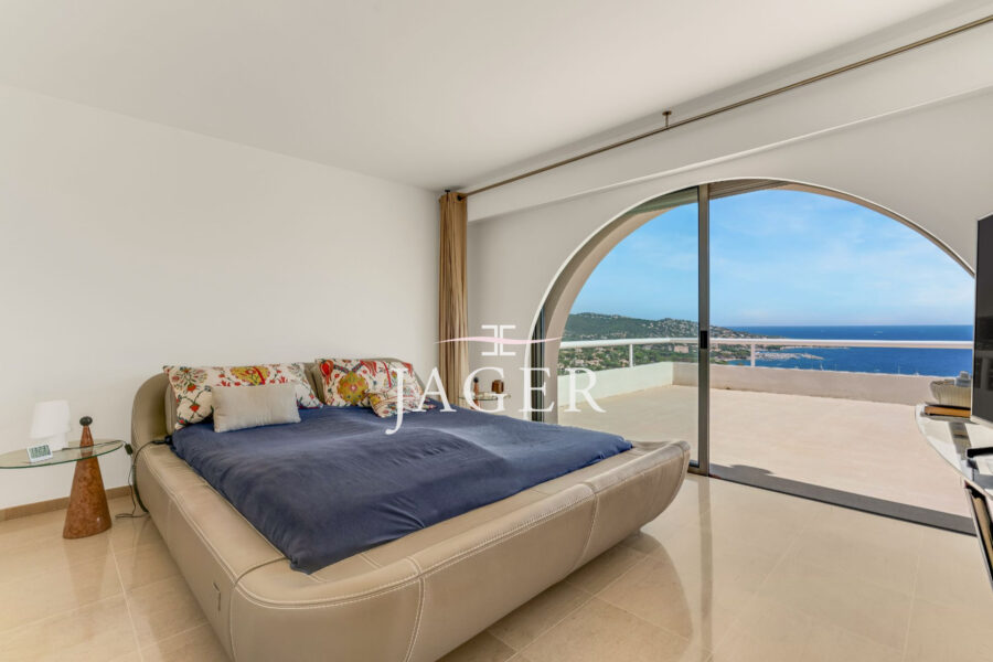 Maison à vendre à Sainte-Maxime — Vue mer — photo 6