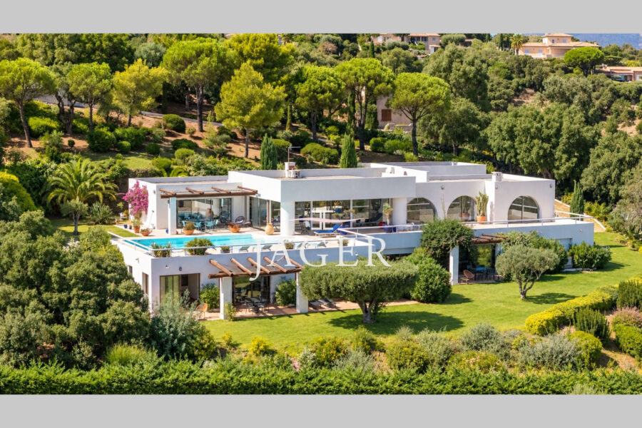 Maison à vendre à Sainte-Maxime — Vue mer — photo 2