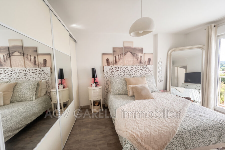 Appartement à vendre à Toulon — Vue sur la ville — photo 6