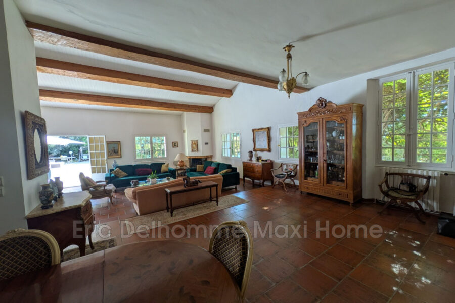 Maison à vendre à La Valette-du-Var — Vue sur la ville — photo 4