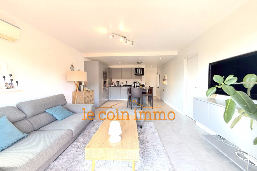 Appartement à vendre à Antibes — Vue parc & jardin — photo 3