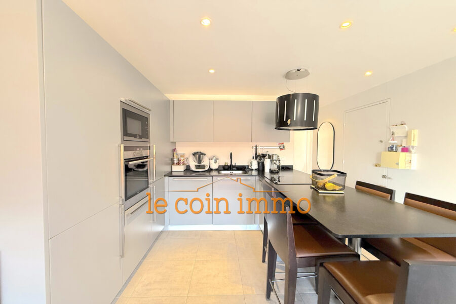Appartement à vendre à Antibes — Vue parc & jardin — photo 5