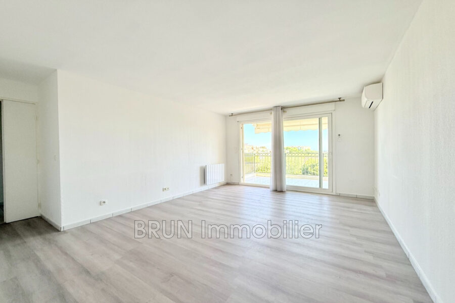 Appartement à vendre à Antibes — Vue mer — photo 3
