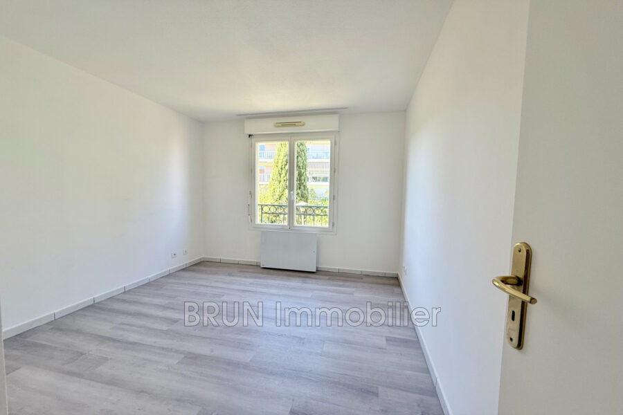 Appartement à vendre à Antibes — Vue mer — photo 5