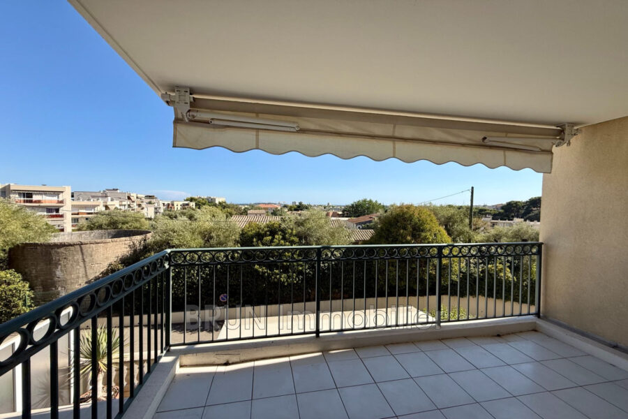 Appartement à vendre à Antibes — Vue mer — photo 2