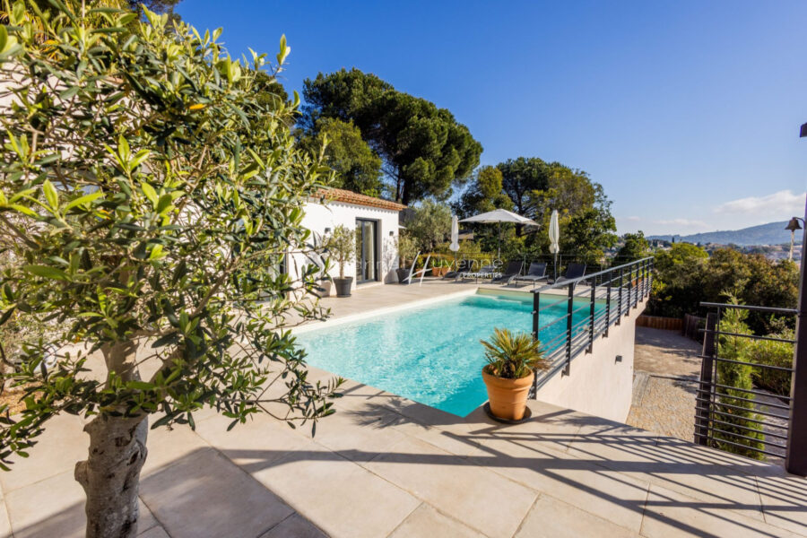 Maison à vendre à La Croix-Valmer — Vue mer — photo 5