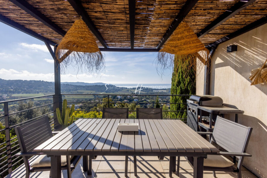Maison à vendre à La Croix-Valmer — Vue mer — photo 12