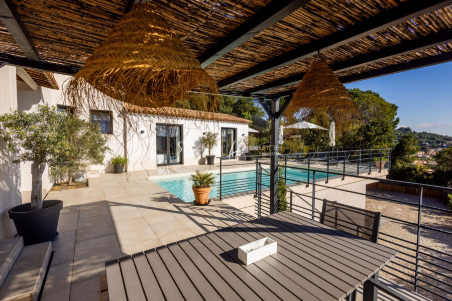 Maison à vendre à La Croix-Valmer — Vue mer — photo 8