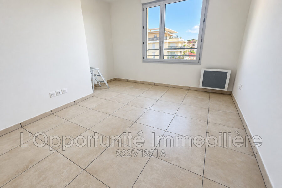 Appartement à vendre à Le cannet — Vue sur la ville — photo 5