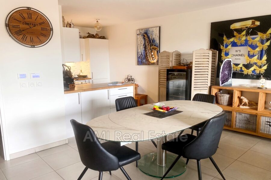 Appartement à vendre à Théoule-sur-Mer — Vue mer — photo 4