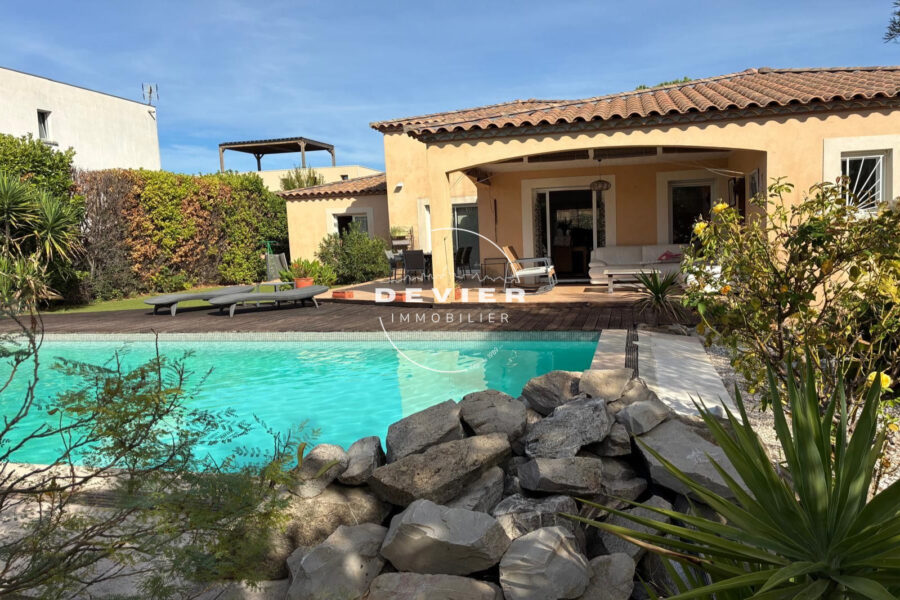 Maison à vendre à Saint-Sériès — Vue parc & jardin — photo 2