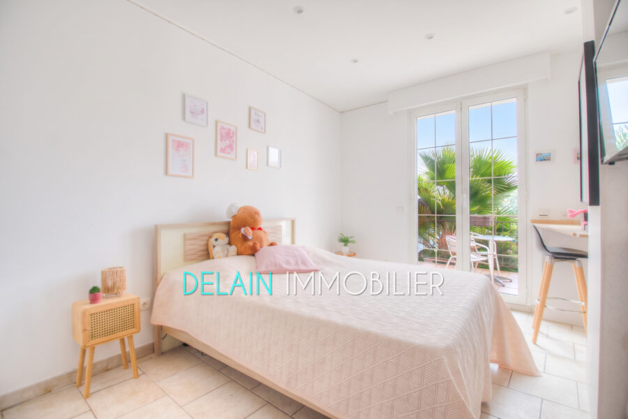 Maison à vendre à Cagnes-sur-Mer — Vue mer — photo 7