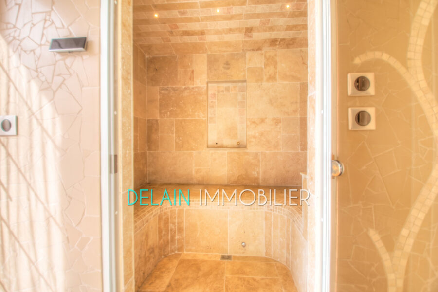 Maison à vendre à Cagnes-sur-Mer — Vue mer — photo 12