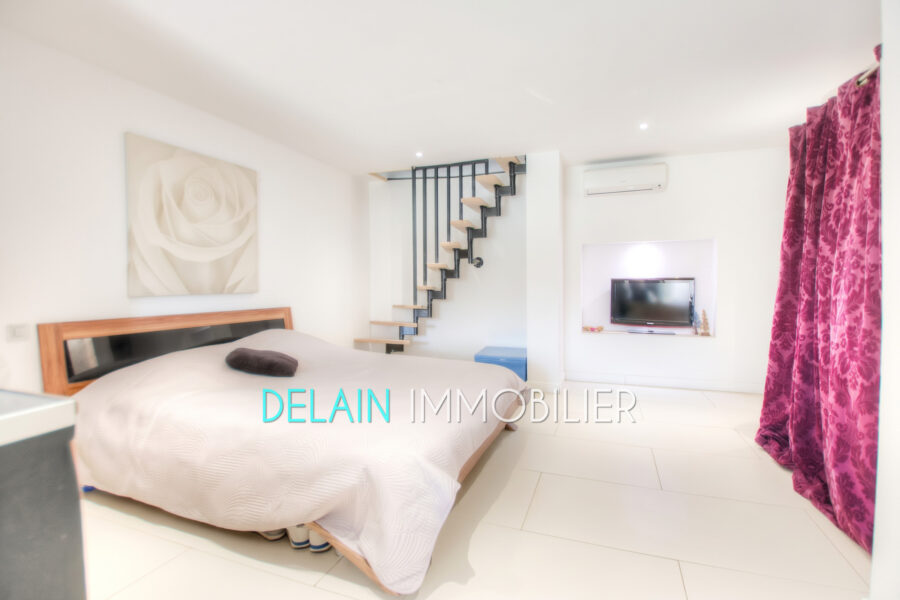 Maison à vendre à Cagnes-sur-Mer — Vue mer — photo 10