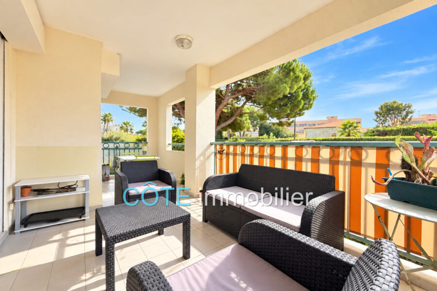 Appartement à vendre à Antibes — Vue parc & jardin — photo 1