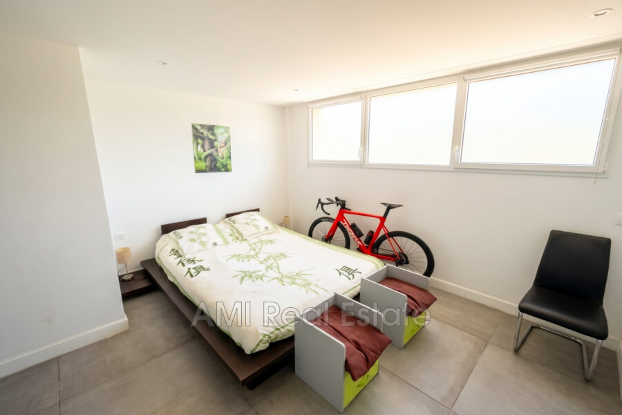Appartement à vendre à Nice — Vue sur la ville — photo 8