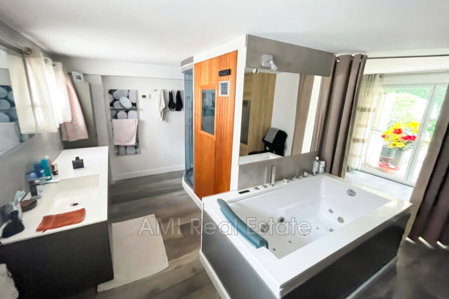 Appartement à vendre à Nice — Vue sur la ville — photo 7