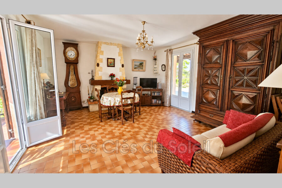 Maison à vendre à Vins-sur-Caramy — Vue nature — photo 3