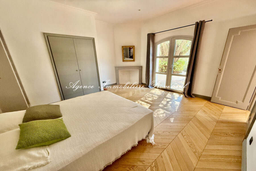 Maison à vendre à Grimaud — Vue mer — photo 15