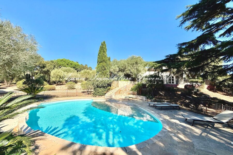 Maison à vendre à Grimaud — Vue mer — photo 3