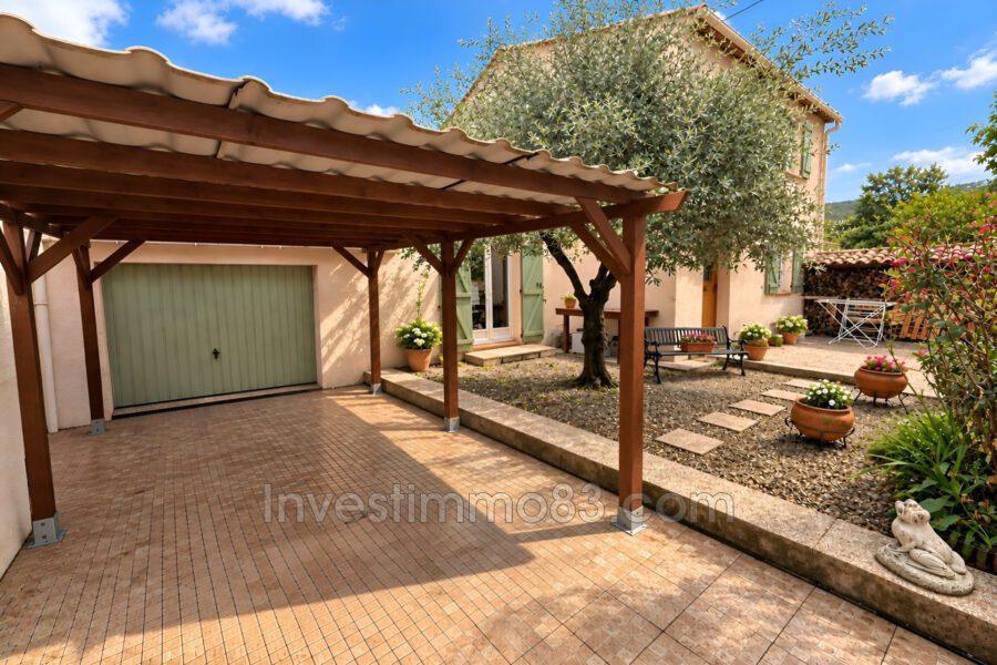 Maison à vendre à Saint-Maximin-la-Sainte-Baume — Vue parc & jardin — photo 14