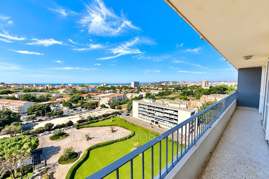Appartement à vendre à Marseille 9e arrondissement — Vue sur la ville — photo 1