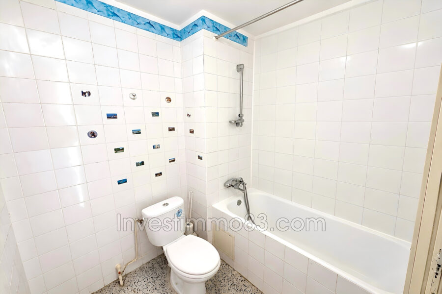 Appartement à vendre à Marseille 9e arrondissement — Vue sur la ville — photo 7