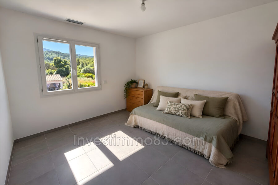 Maison à vendre à Auriol — Vue parc & jardin — photo 13