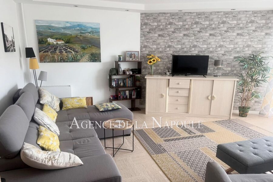 Appartement à vendre à Mandelieu-la-Napoule — Vue parc & jardin — photo 9