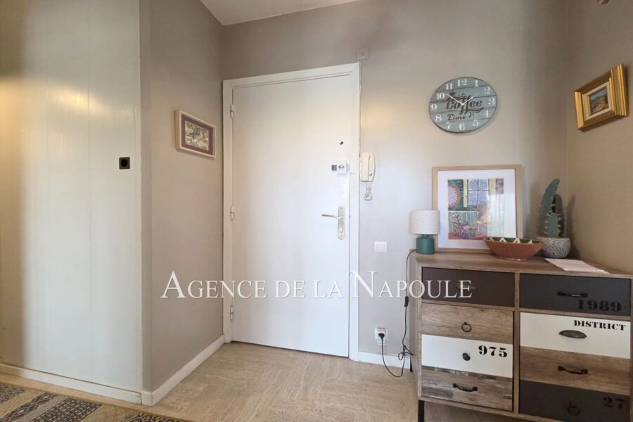 Appartement à vendre à Mandelieu-la-Napoule — Vue parc & jardin — photo 8