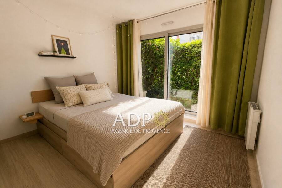 Appartement à louer à Antibes — Vue parc & jardin — photo 4