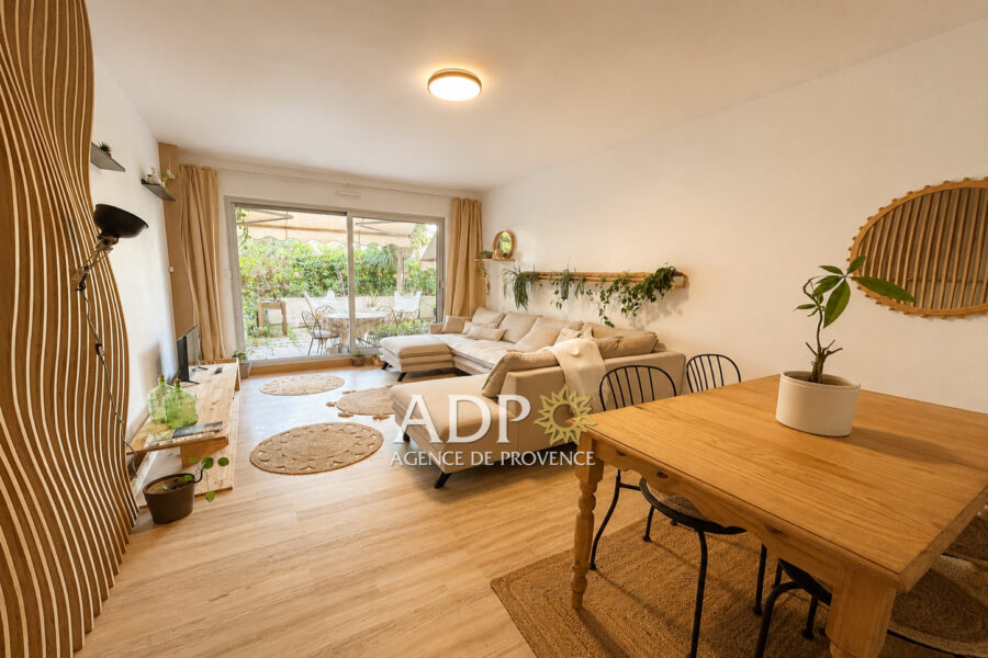 Appartement à louer à Antibes — Vue parc & jardin — photo 2