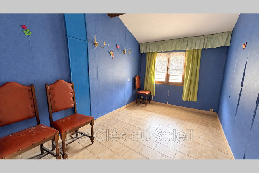 Maison à vendre à Vins-sur-Caramy — Vue sur la ville — photo 7