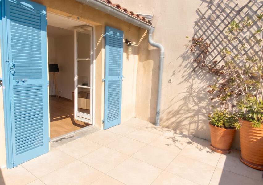 Appartement à vendre à Marseille 2e arrondissement — Vue mer — photo 2