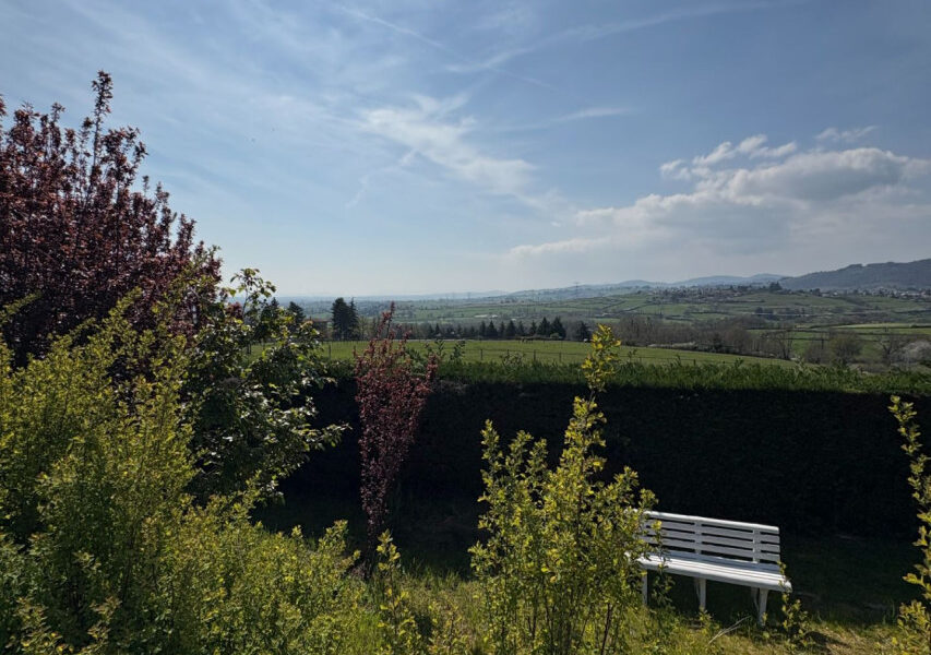 Maison à vendre à Sainte-Consorce — Vue nature — photo 1