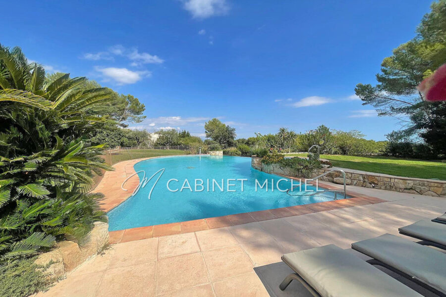 Maison à vendre à Le Rouret — Vue mer — photo 7