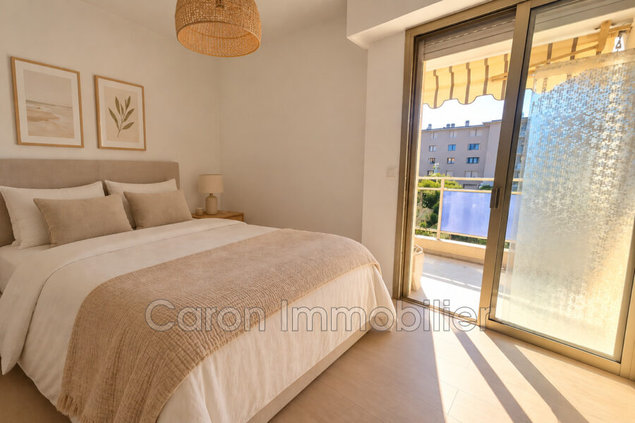 Appartement à vendre à Mandelieu-la-Napoule — Vue sur la ville — photo 5