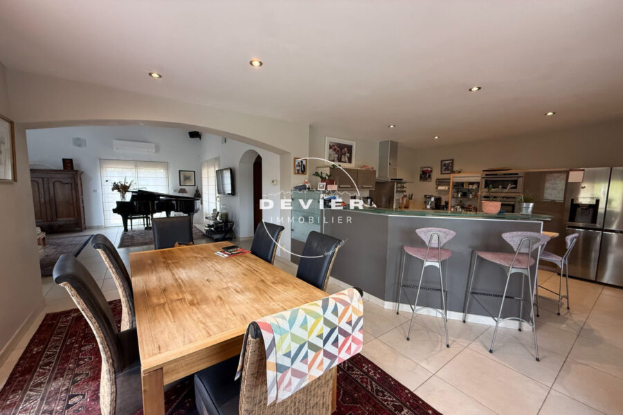 Maison à vendre à Saint-Sériès — Vue parc & jardin — photo 5