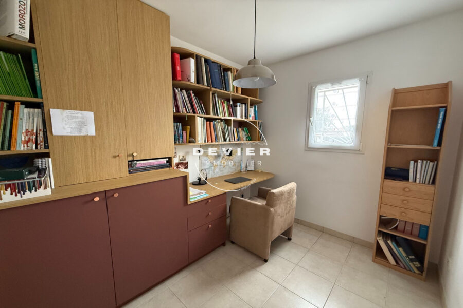 Maison à vendre à Saint-Sériès — Vue parc & jardin — photo 7
