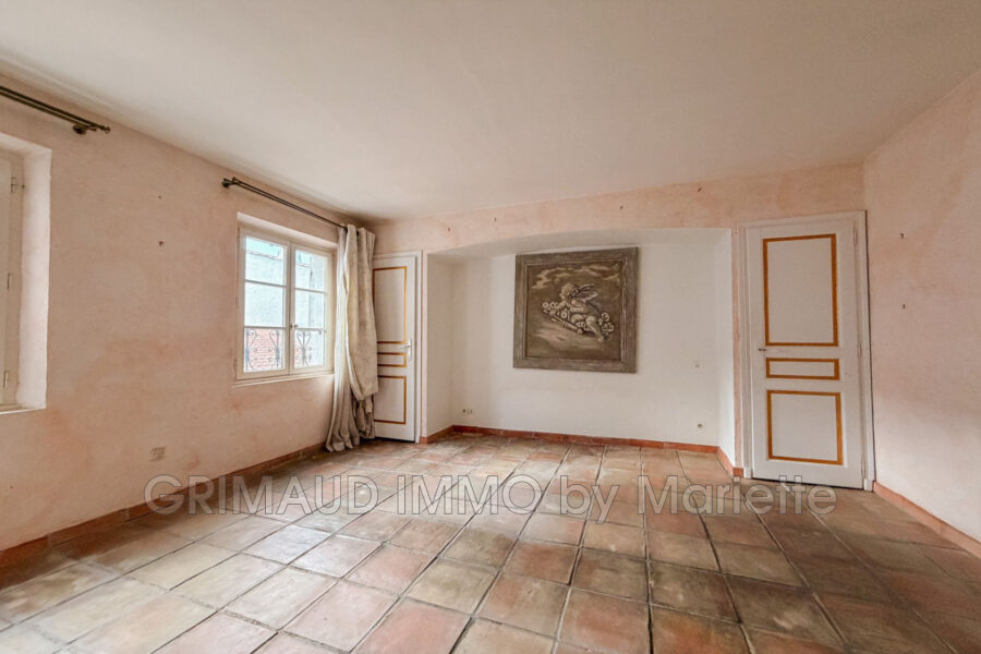 Maison à vendre à Cogolin — Vue sur la ville — photo 7